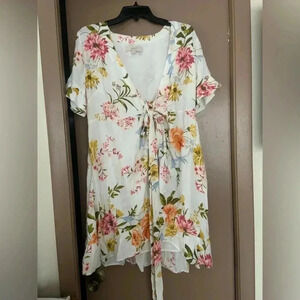 Floral Print White Deep Neckline Mini Dress​